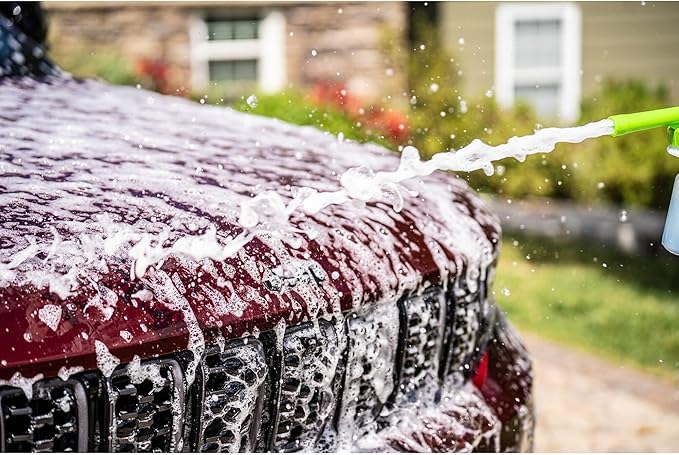 SOCAR Wash N Wax Car Wash Soap - pH Neutral, Carnauba Wax, 4 Gal., Model# SCO-WNW-4